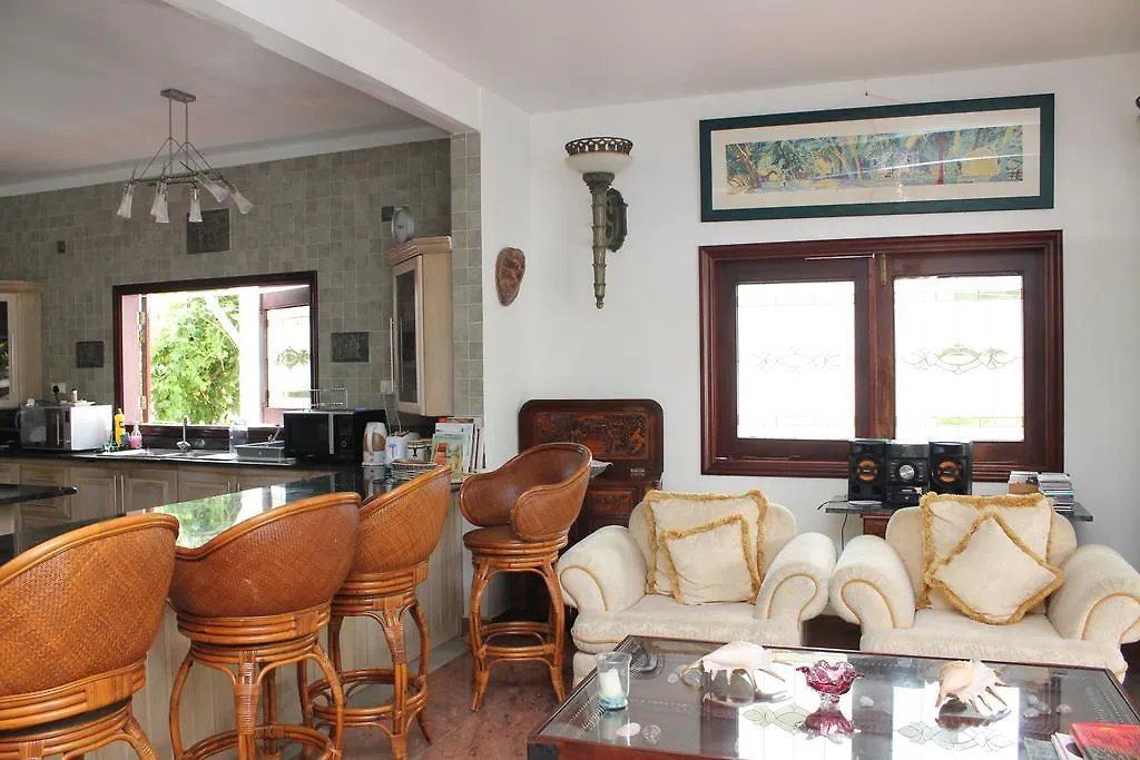 Le Bonheur Villa Machabee 3*,